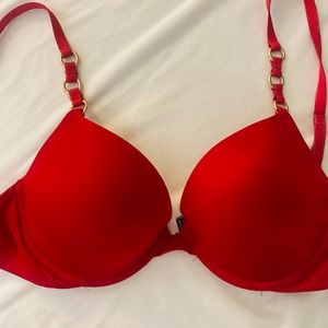 Victoria Secret Red 34C push-up brad